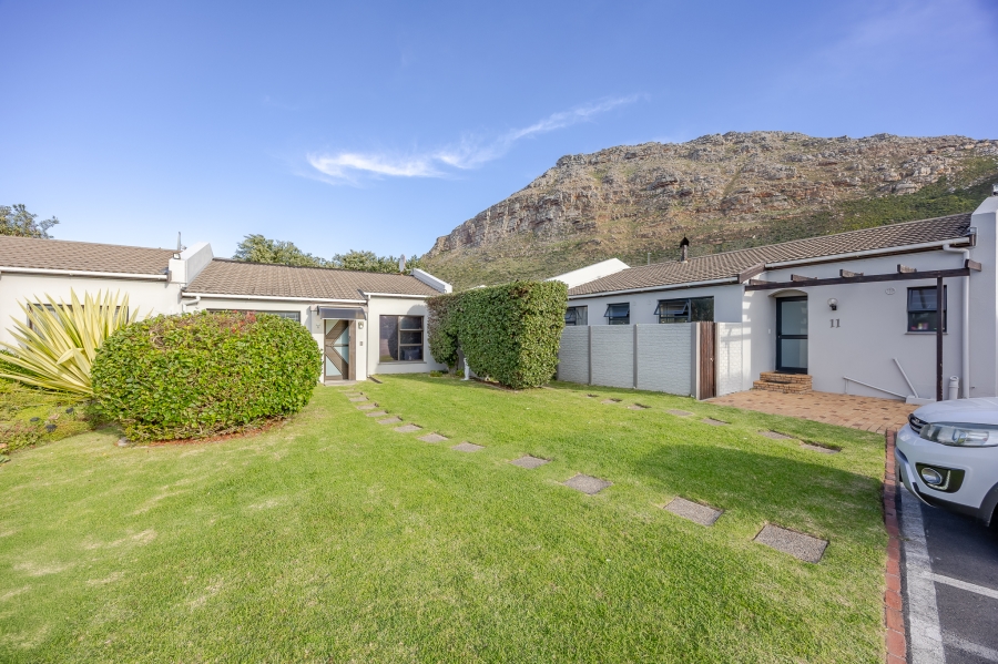 2 Bedroom Property for Sale in Lakeside Western Cape
